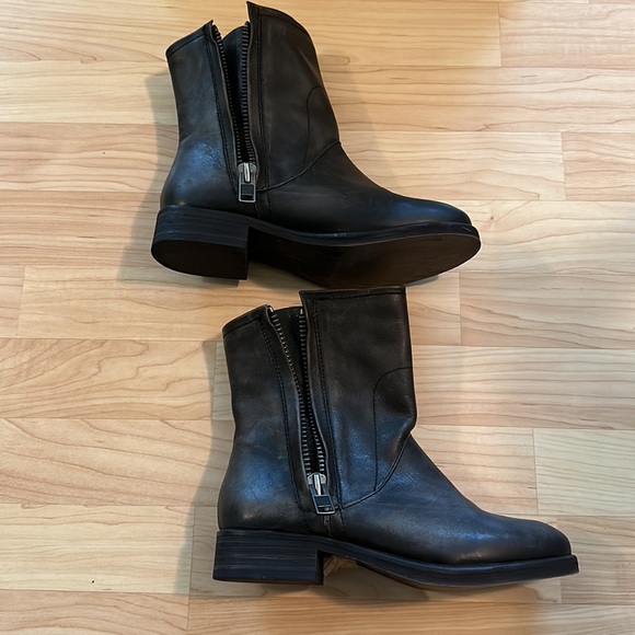 Hinge Sheldon Double Zip Leather Boot Washed Black Size 6.5 EUC - Picture 8 of 12